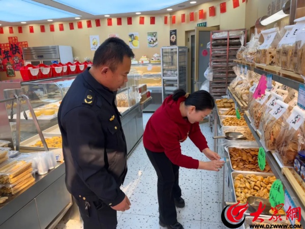 沾化区市场监管局开展蛋糕烘焙类食品安全专项检查(图1)